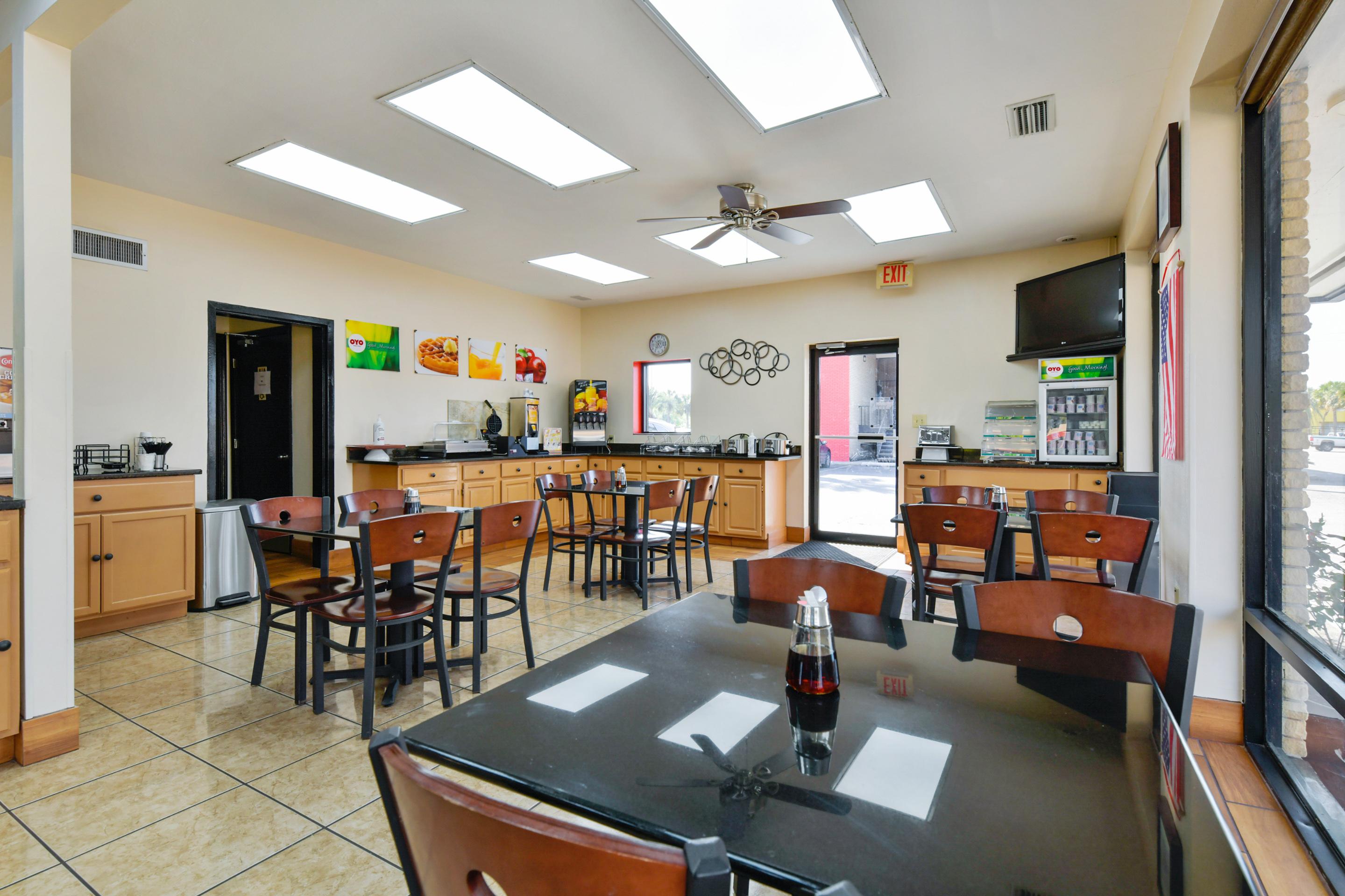 Oyo Hotel Lake Park - Valdosta Area Экстерьер фото